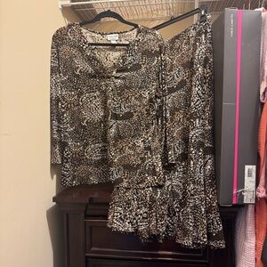 Chico’s Traveler Patterned Set